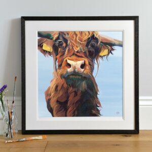 Hi There, Highland Cow Print framed Dark