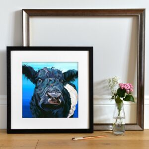 Jamevie in small black frame